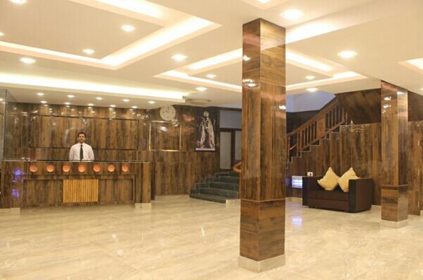 Hotel Maharaja Katra  Kültér fotó